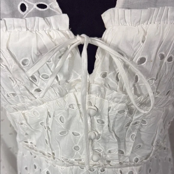 Gianni Bini Katrina White Eyelet Dress Size M NWT - Picture 5 of 14